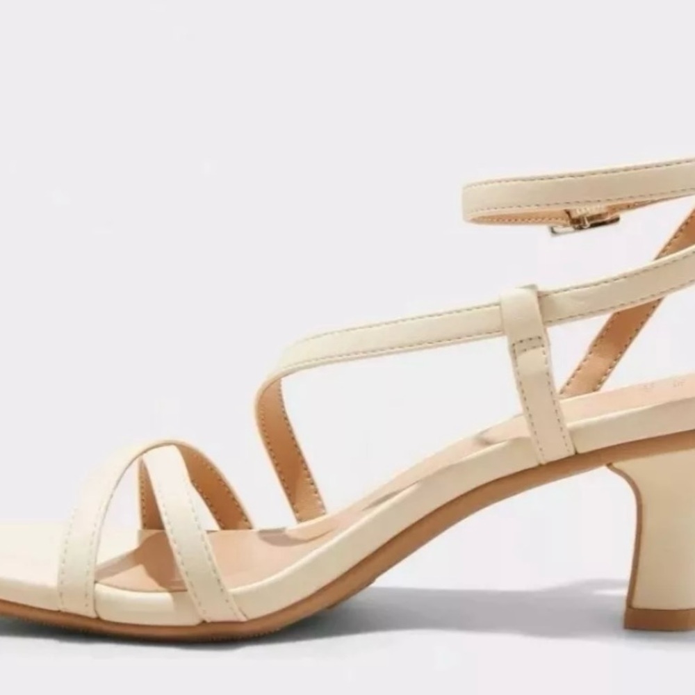 A New Day Irena Women's 2" Buckle Heels Sandals Ankle Strap- Cream Size 8 NWT - Picture 4 of 4